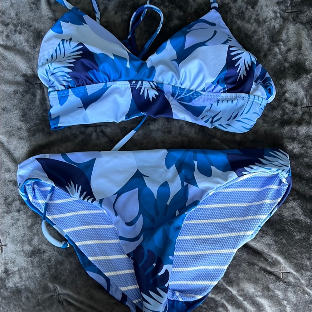 Cupshe Blue Floral Bikini Set